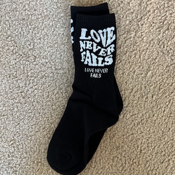 New "Love Never Fails" and “Choosing to be Kind” Socks - Picture 3 of 7
